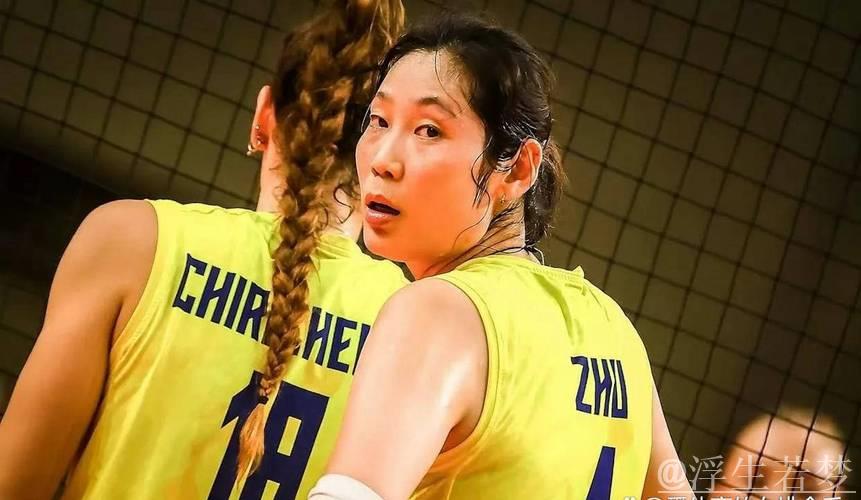 “多家俱乐部竞相追逐加比！全能主攻炙手可热，朱婷加比身价齐飞”