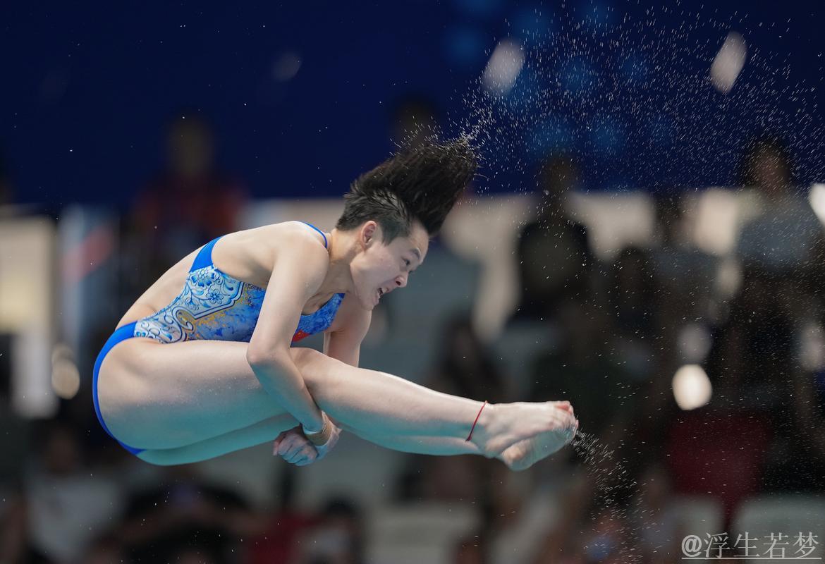 世界杯跳水总决赛：女子三米板比赛